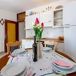 Apartment Ivana *