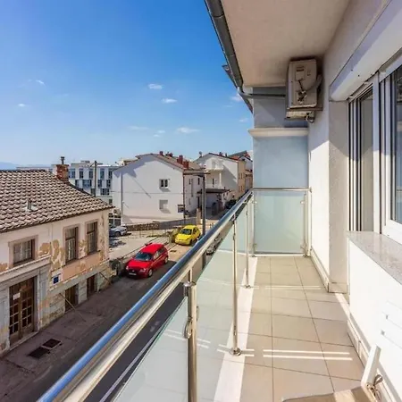 Ivana Διαμέρισμα *