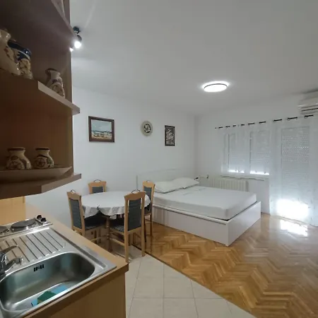 Apartman Ivana *